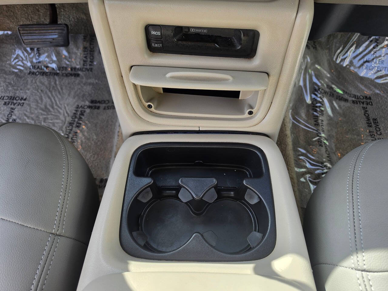 Used 2002 Chevrolet Suburban LS RWD image 42