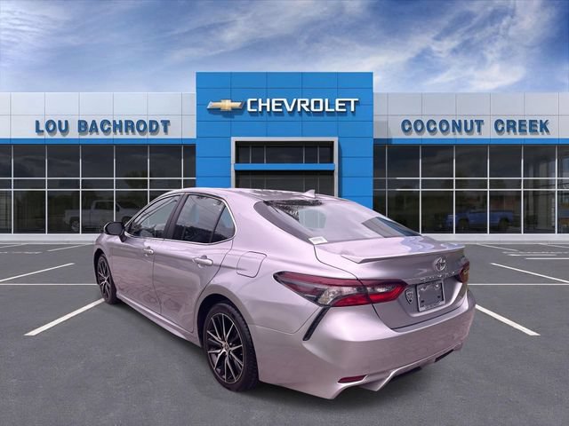 Used 2024 Toyota Camry SE FWD image 6