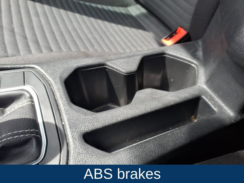 Used 2022 Volkswagen Jetta S image 9