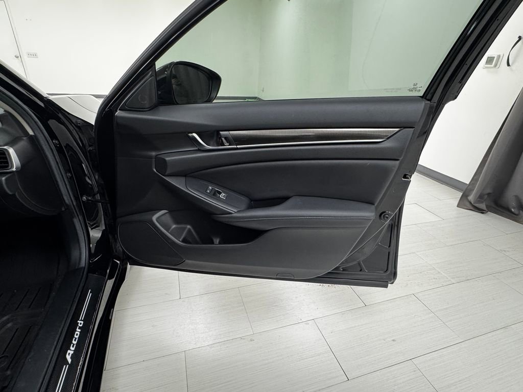 Used 2021 Honda Accord Sport Special Edition image 13