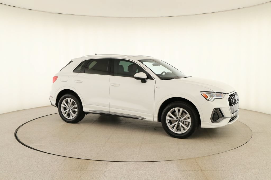 Certified 2024 Audi Q3 2.0T Premium AWD/4WD image 9