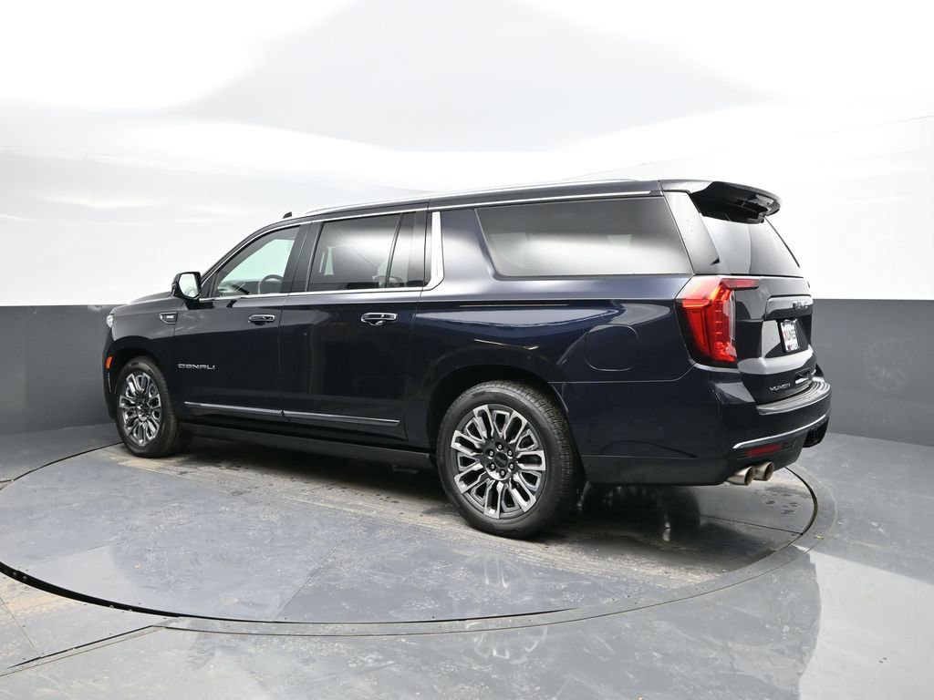 Used 2023 GMC Yukon XL Denali Ultimate image 5
