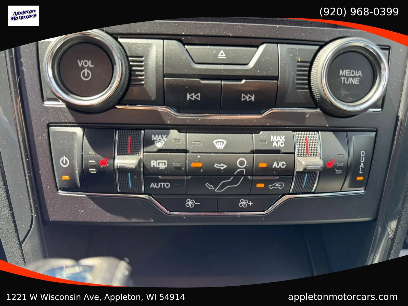 Used 2017 Ford Explorer XLT w/ Equipment Group 202A image 26