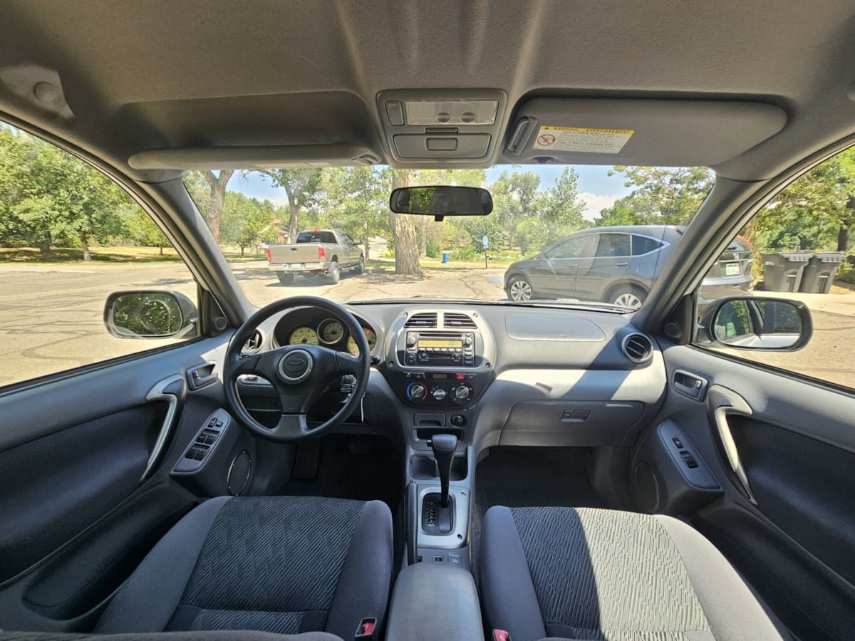 Used 2001 Toyota RAV4 2WD image 38