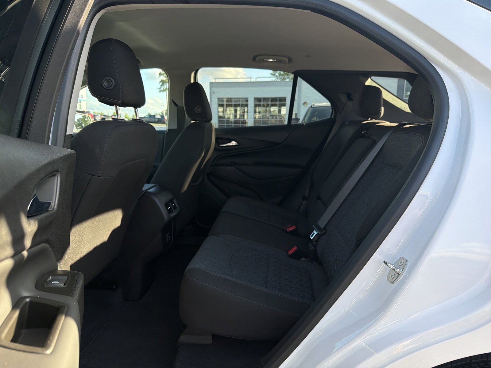 Used 2022 Chevrolet Equinox LT FWD image 28