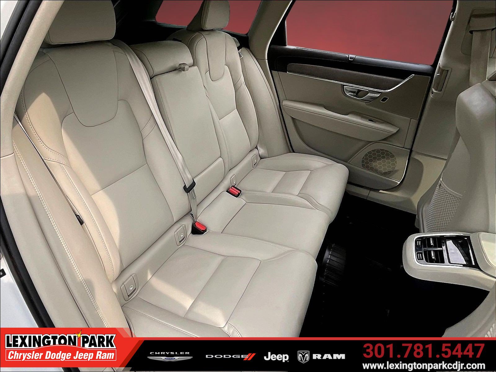 Used 2023 Volvo V90 B6 Cross Country Ultimate AWD/4WD image 24
