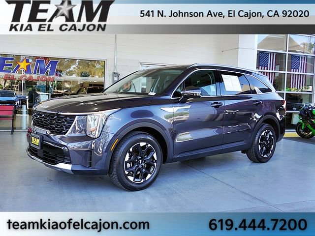 Certified 2025 Kia Sorento S w/ Panoramic Sunroof Package image 5