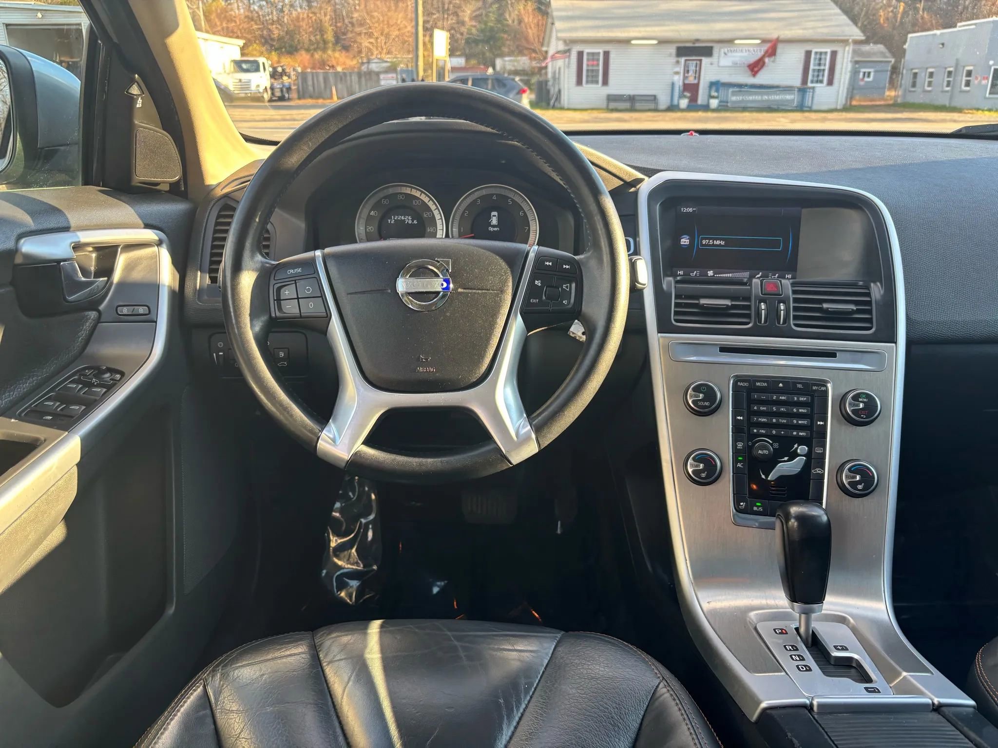 Used 2012 Volvo XC60 3.2 image 30