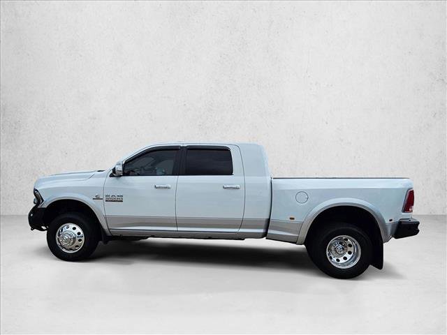 Used 2018 RAM 3500 Laramie w/ Convenience Group AWD/4WD image 9