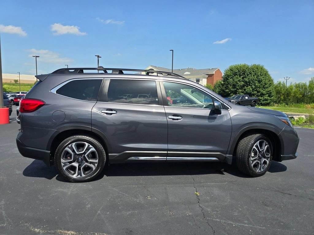 Used 2023 Subaru Ascent Touring AWD/4WD image 9