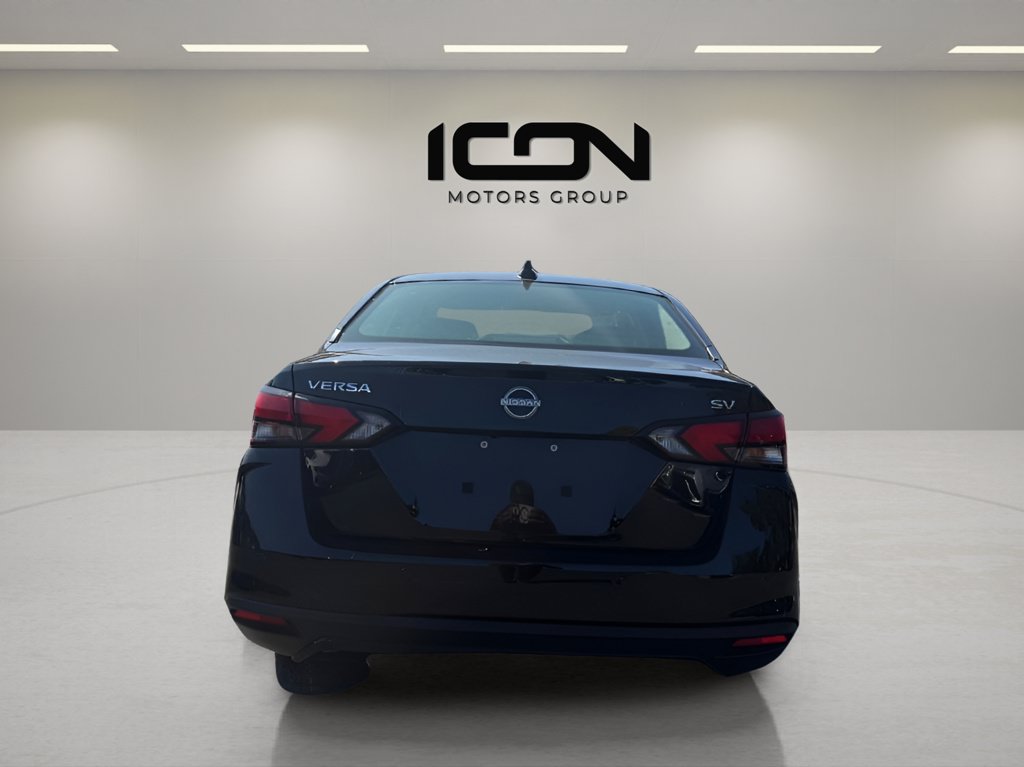 Used 2023 Nissan Versa SV FWD image 5