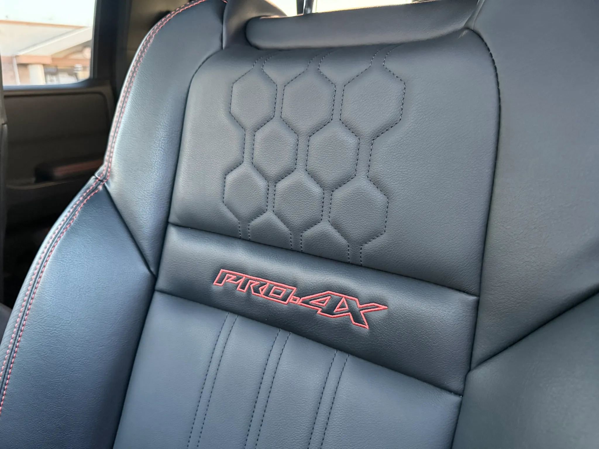 Used 2024 Nissan Frontier PRO-4X w/ Pro Premium Package image 27