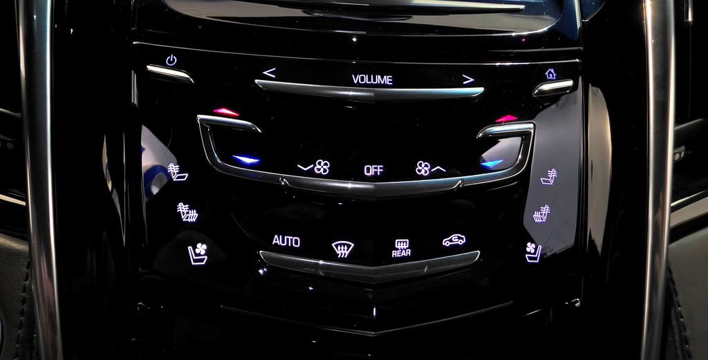 Used 2019 Cadillac Escalade Platinum AWD/4WD image 59