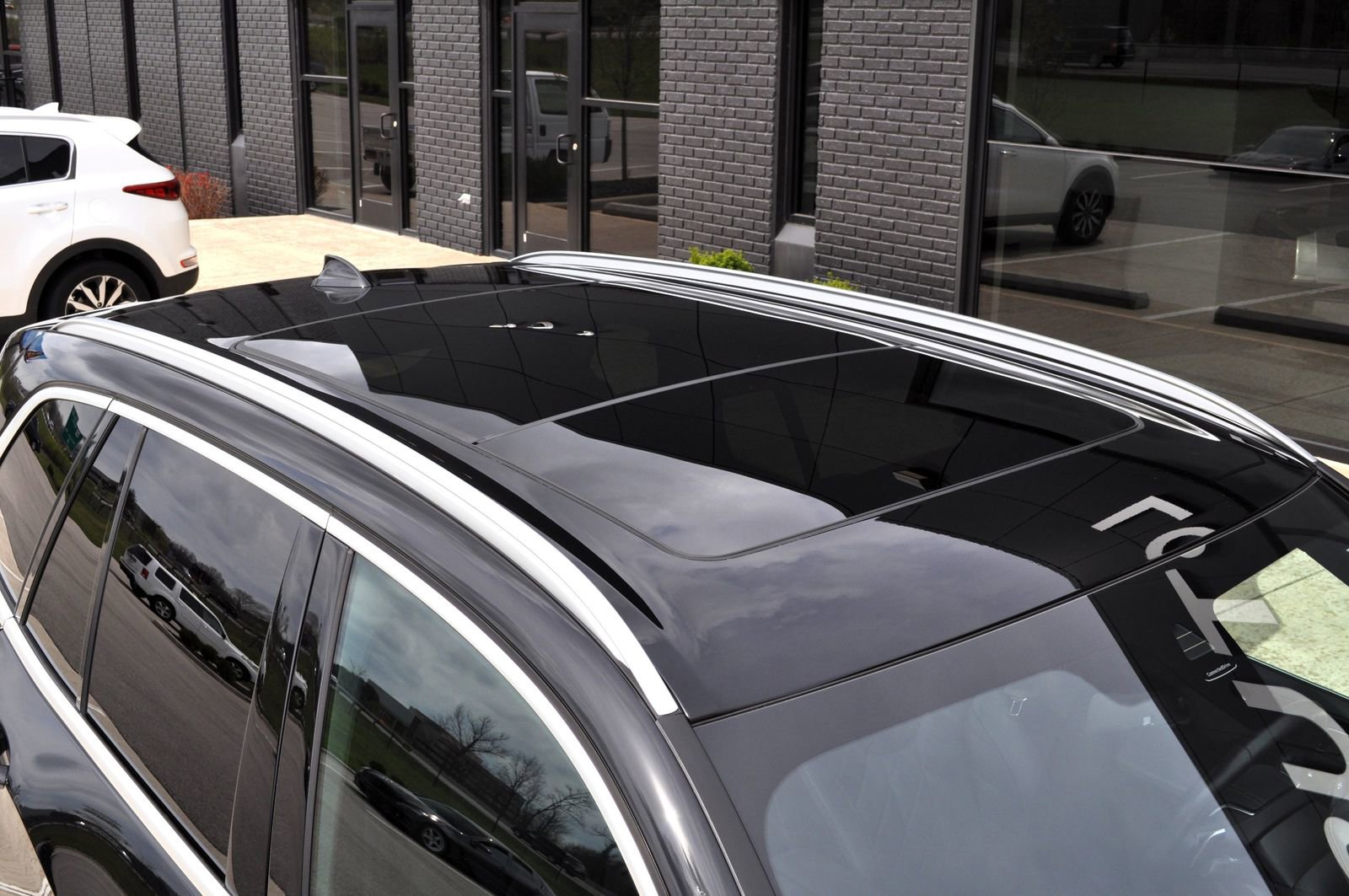 Used 2023 BMW X5 xDrive40i w/ Parking Assistance Package AWD/4WD image 23