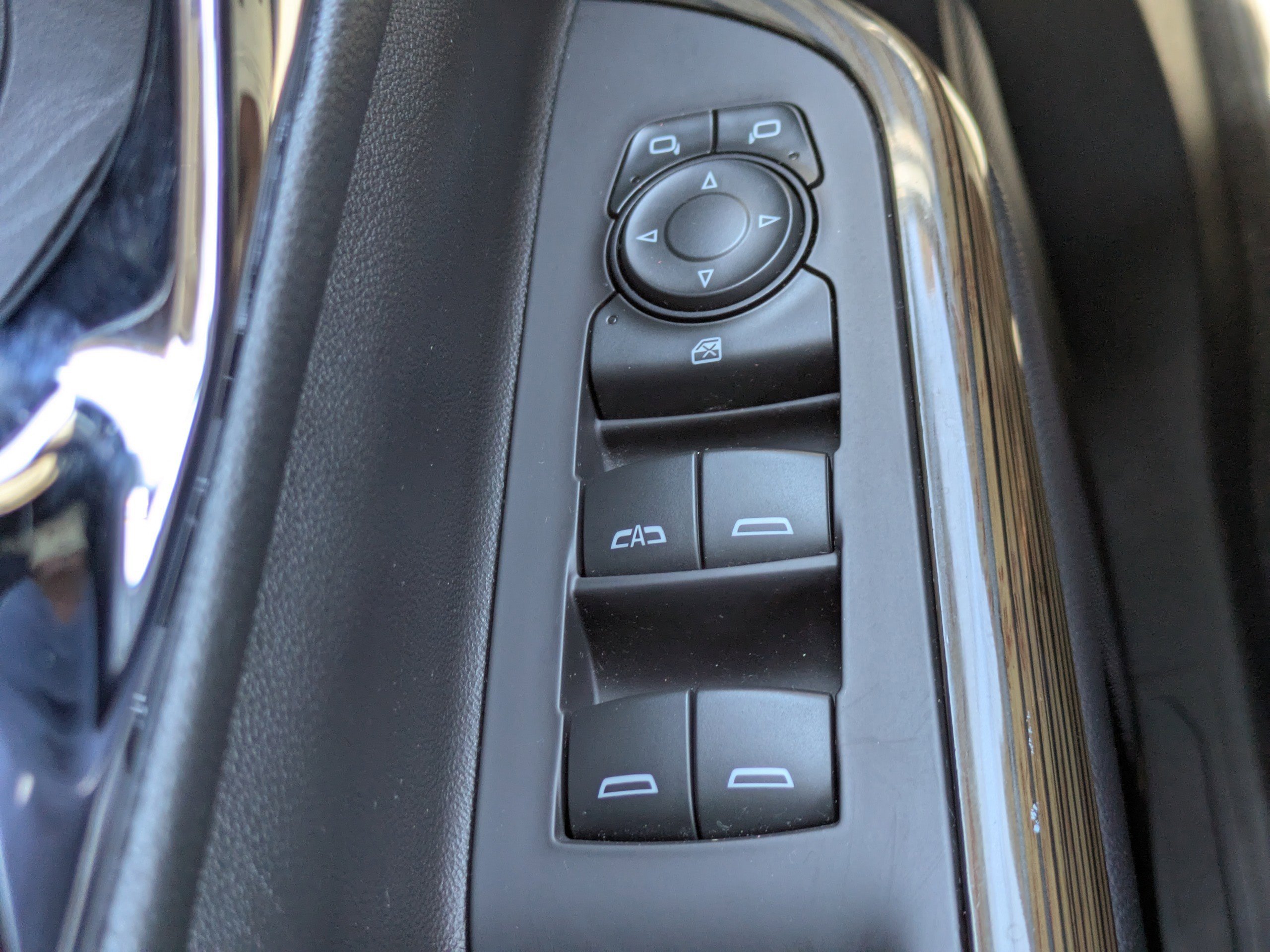 Used 2022 GMC Acadia SLE w/ Driver Convenience Package image 23