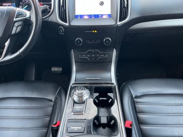 Used 2020 Ford Edge SEL image 23