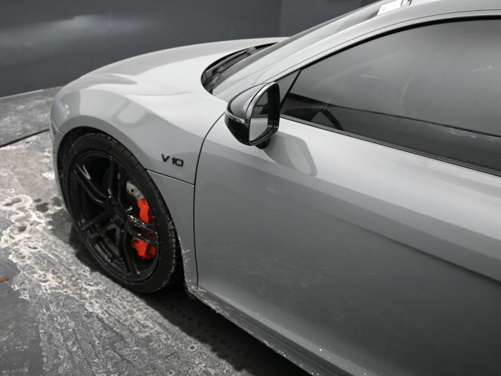 Used 2010 Audi R8 V10 image 30