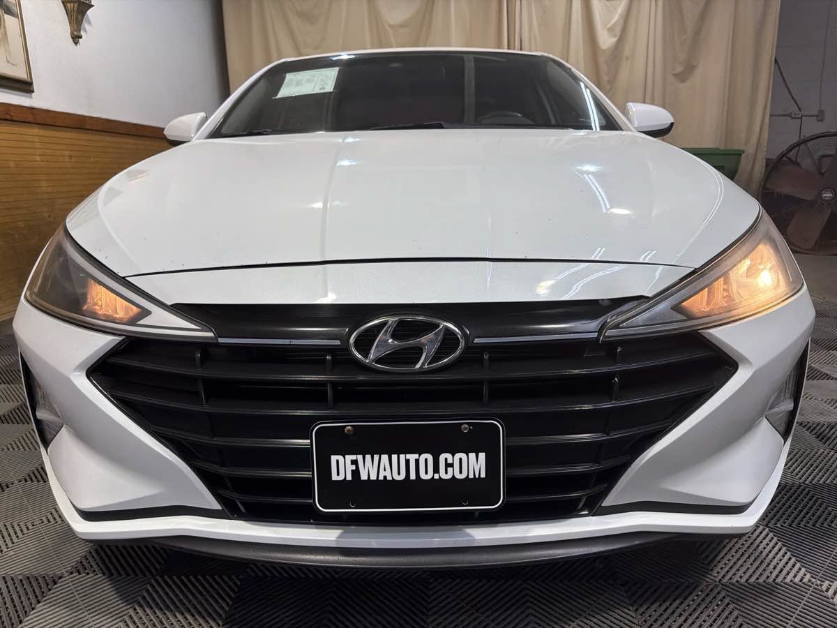 Used 2019 Hyundai Elantra SEL FWD image 3