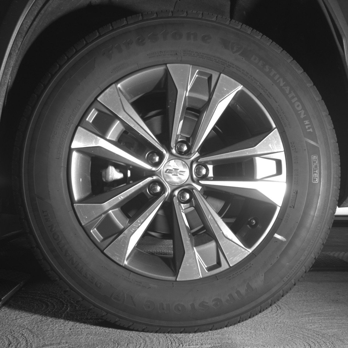 Used 2025 Chevrolet Equinox LT FWD image 14