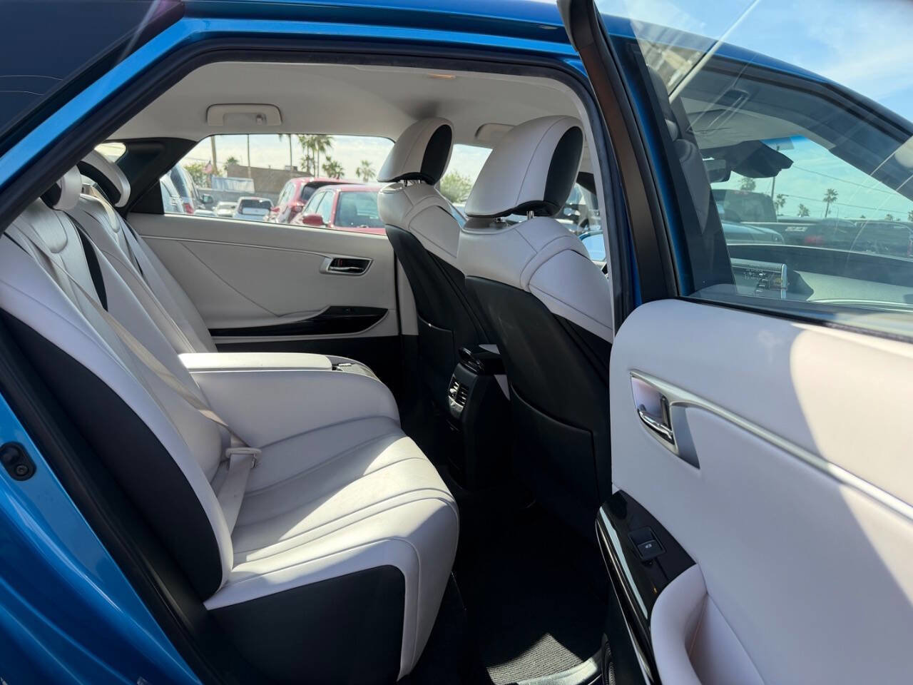 Used 2019 Toyota Mirai FWD image 25