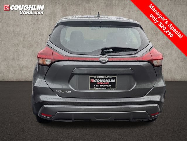 Certified 2025 Nissan Kicks Play S FWD image 7