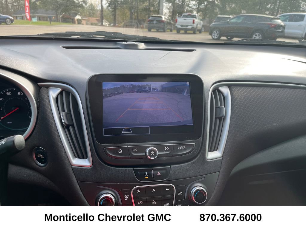 Used 2022 Chevrolet Malibu LT FWD image 17