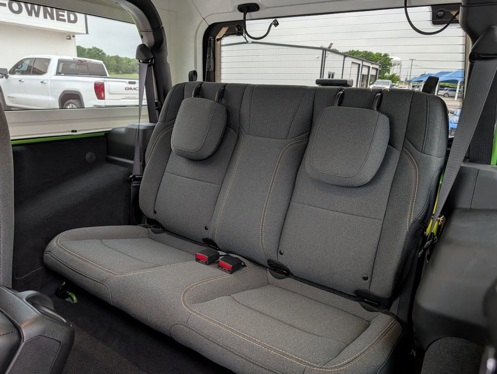 Used 2025 Jeep Wrangler Sport AWD/4WD image 23