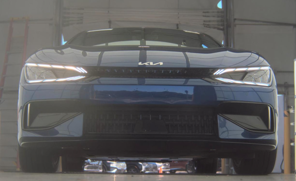 Used 2023 Kia EV6 GT AWD/4WD image 2