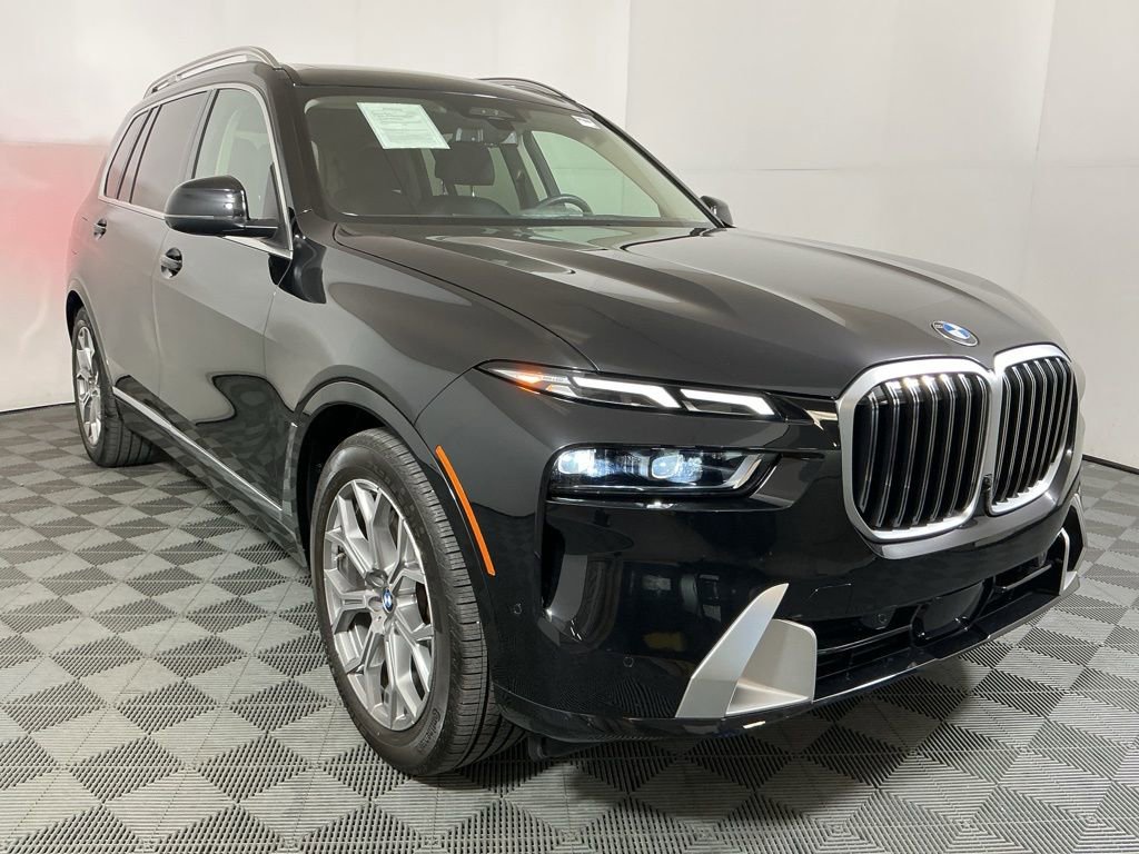 Certified 2023 BMW X7 xDrive40i w/ Premium Package image 4