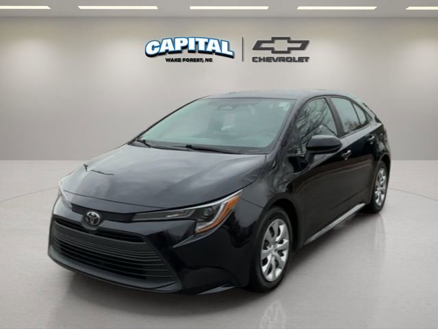 Used 2023 Toyota Corolla LE image 1