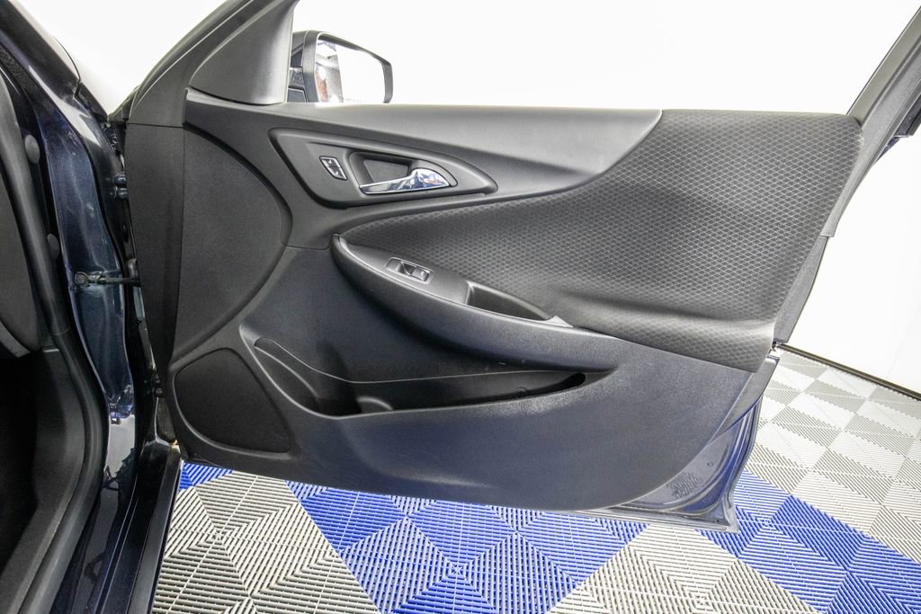 Used 2023 Chevrolet Malibu LT image 15