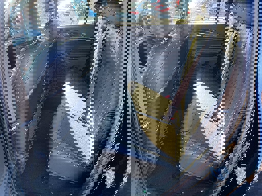 New 2025 Jeep Grand Cherokee Altitude image 16