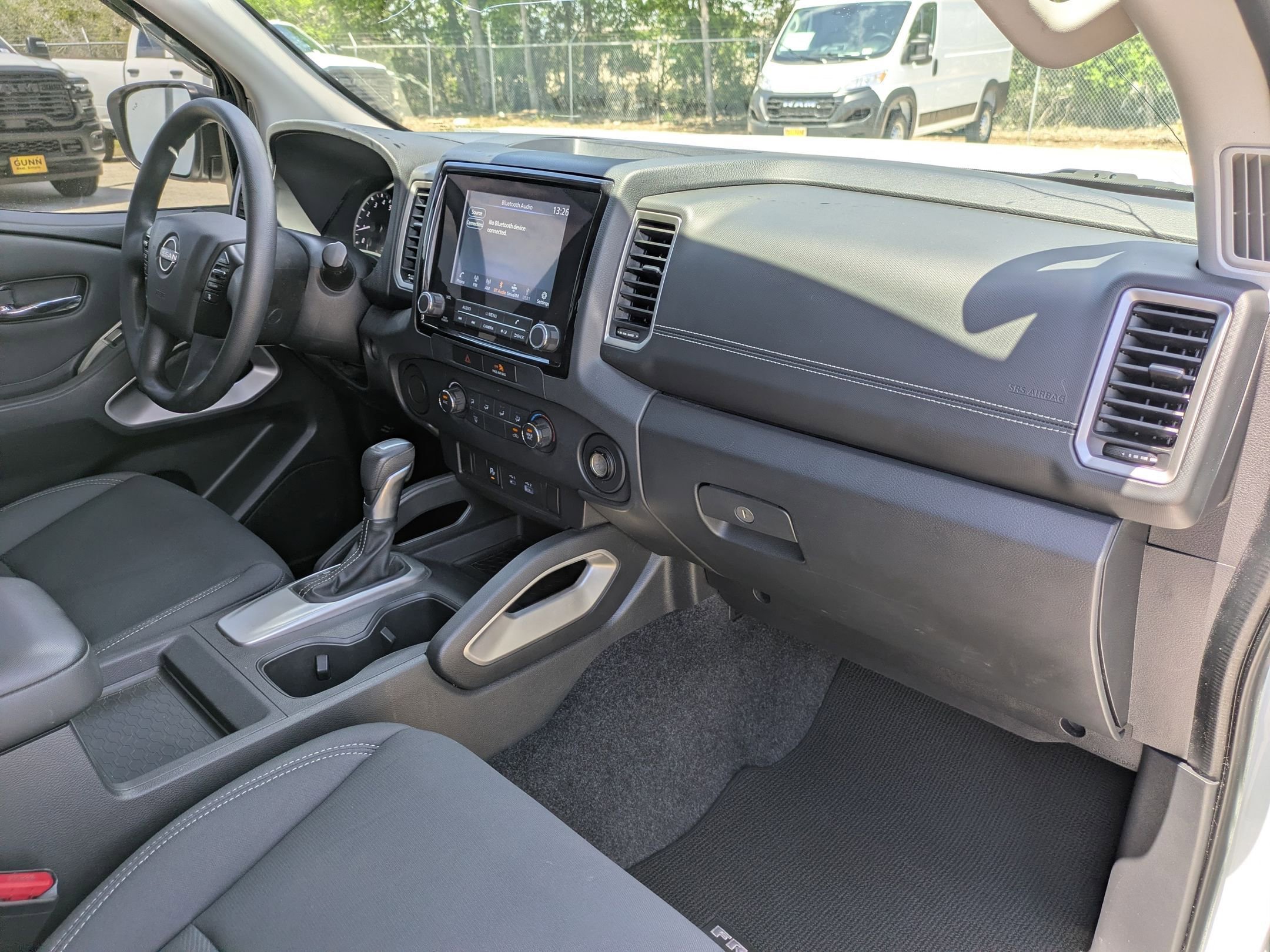 Used 2022 Nissan Frontier SV w/ Technology Package image 28