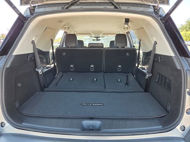 New 2026 Nissan Pathfinder SL AWD/4WD image 14