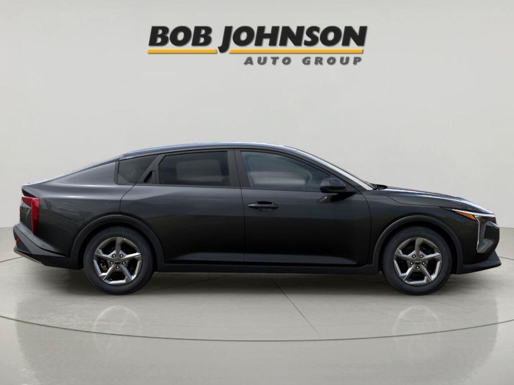 New 2026 Kia K4 FWD image 8
