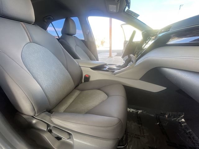 Used 2019 Toyota Camry LE w/ Carpet Mat Package image 23