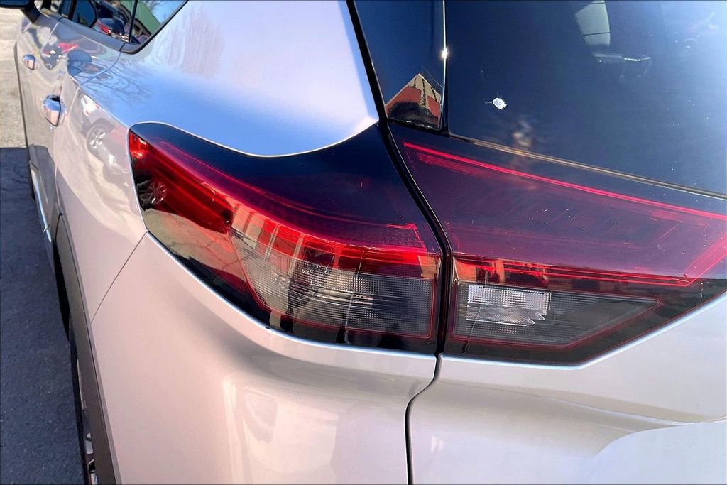 Used 2022 Nissan Rogue SL w/ SL Premium Package image 28