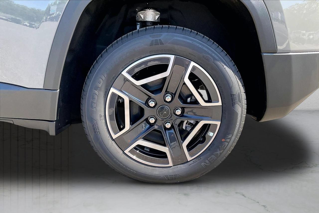 New 2026 Jeep Cherokee Laredo AWD/4WD image 31