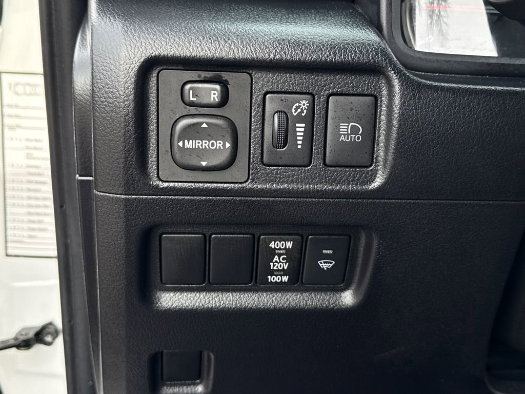 Used 2024 Toyota 4Runner TRD Off-Road Premium image 37