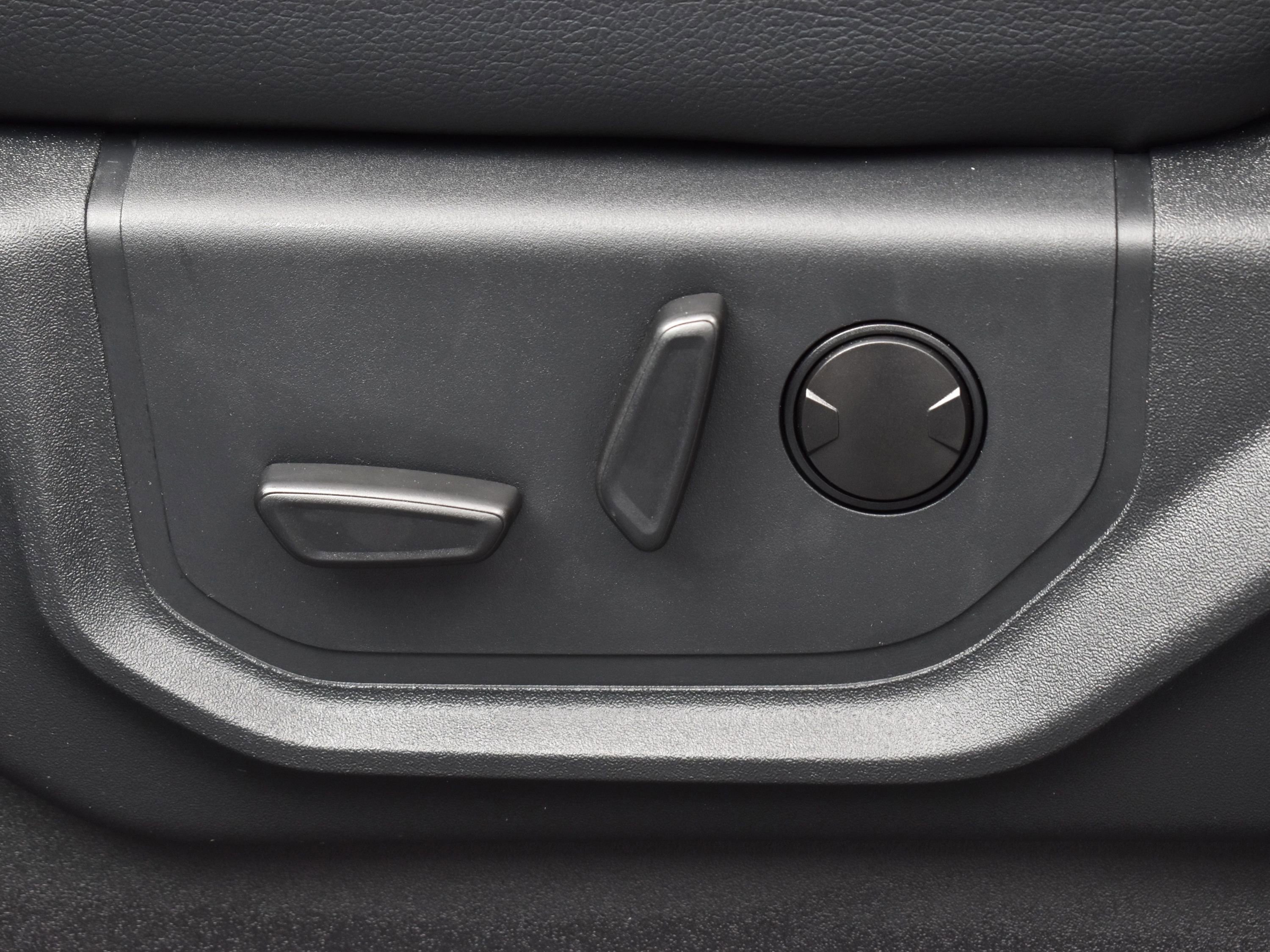 Used 2022 Ford F250 Lariat w/ Lariat Ultimate Package image 9