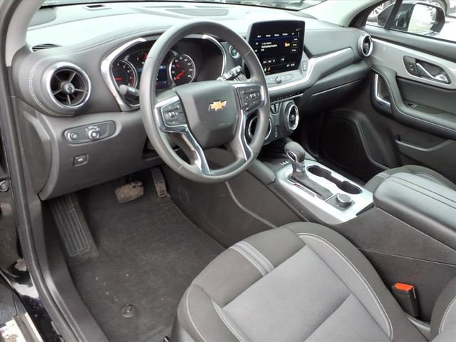 Used 2024 Chevrolet Blazer LT w/ Convenience Package image 3