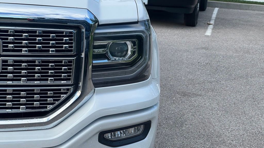 Used 2017 GMC Sierra 1500 Denali AWD/4WD image 8