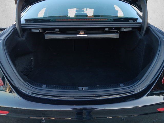 Used 2018 Mercedes-Benz E 300 image 6