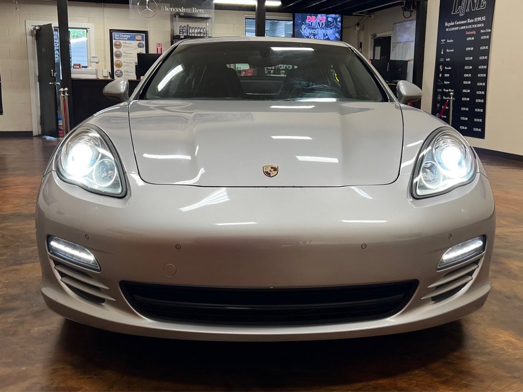 Used 2011 Porsche Panamera 4 AWD/4WD image 4