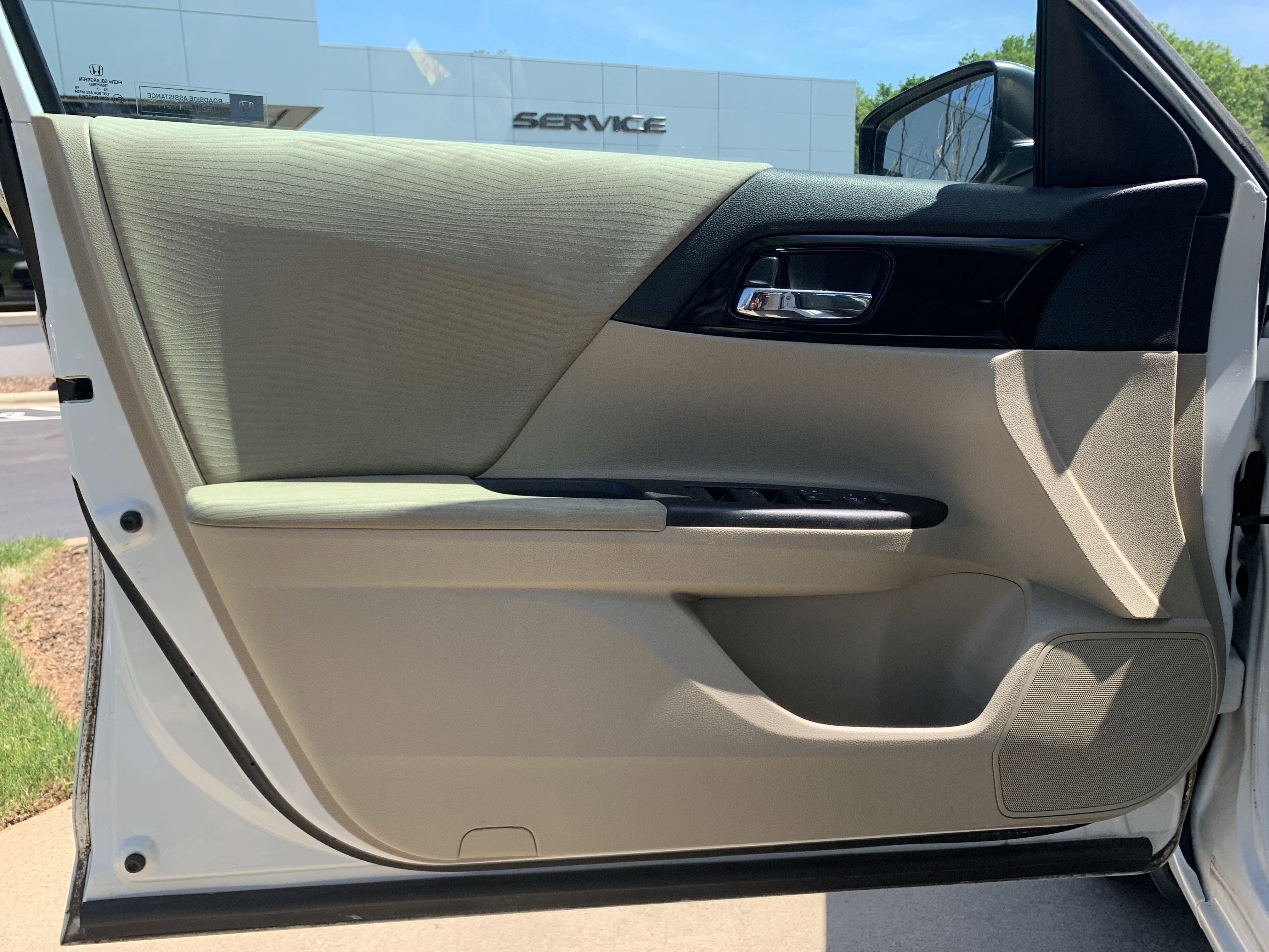 Used 2017 Honda Accord LX image 13