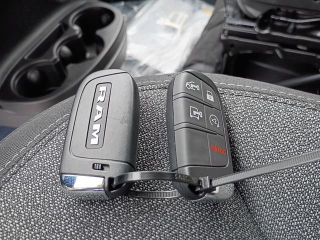 New 2026 RAM ProMaster 2500 w/ Convenience Group FWD image 19