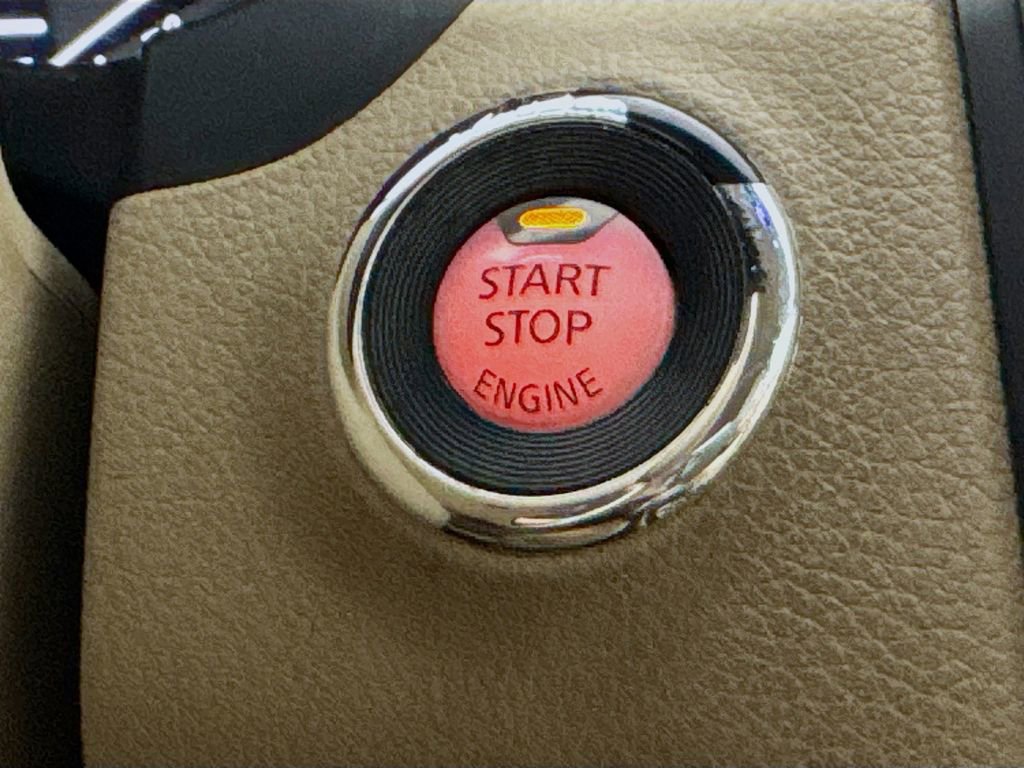 Used 2017 Nissan Altima 2.5 SV w/ Convenience Package image 19