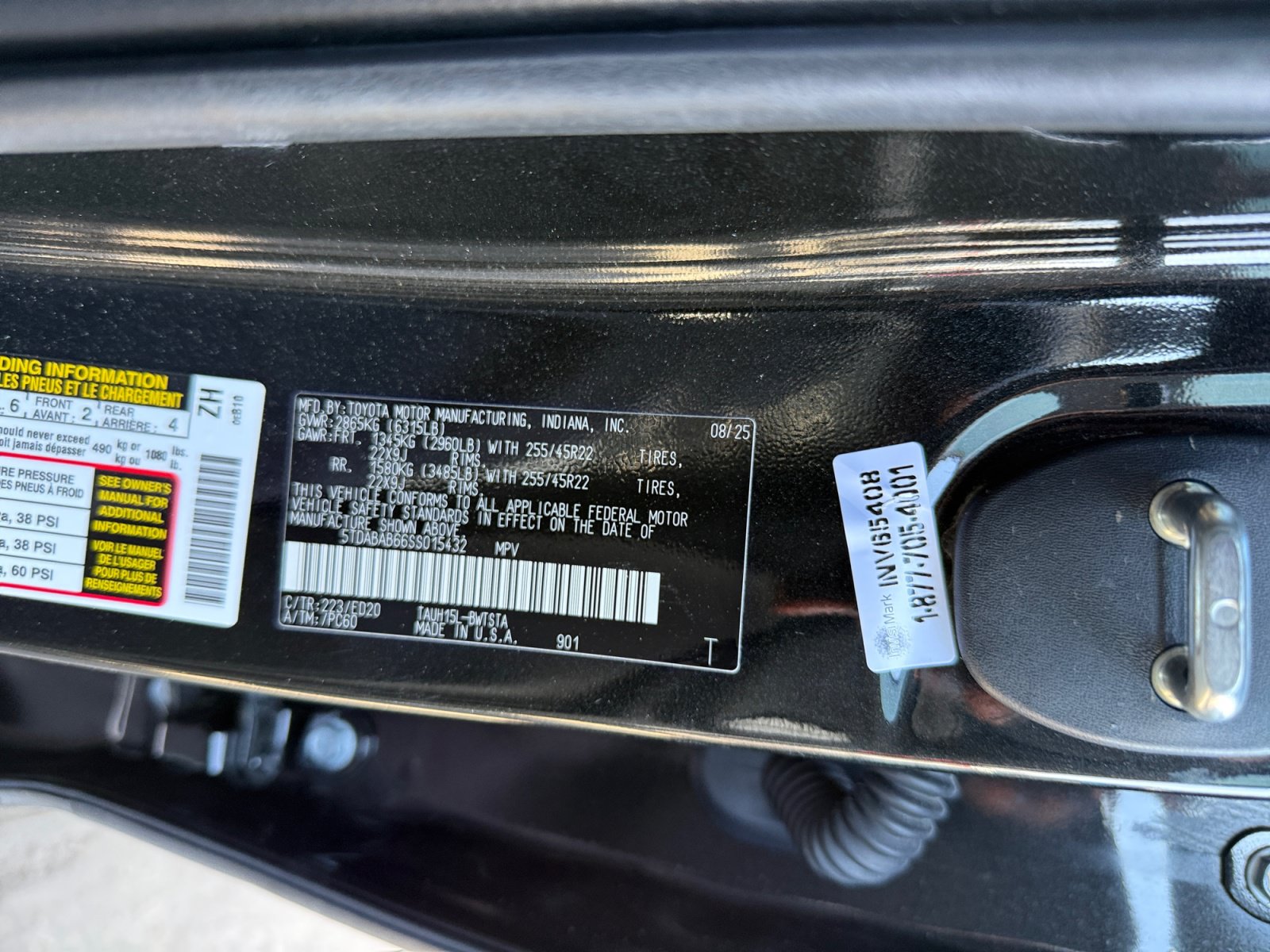 Used 2025 Lexus TX 500h AWD w/ Technology Package image 23