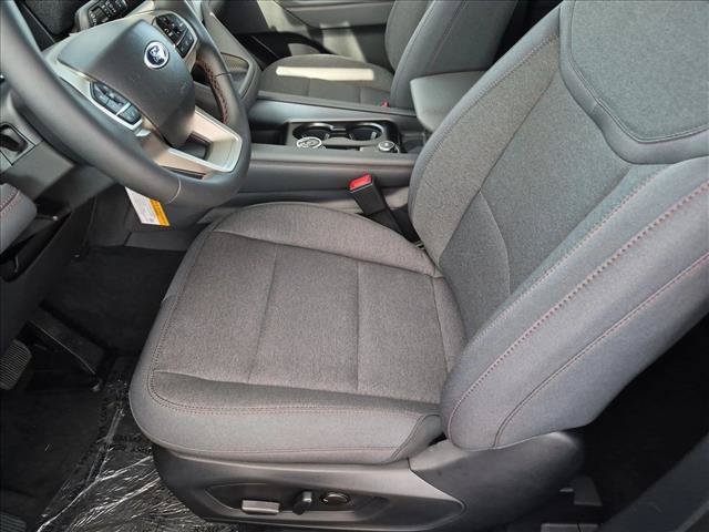 New 2026 Ford Explorer Active RWD image 4