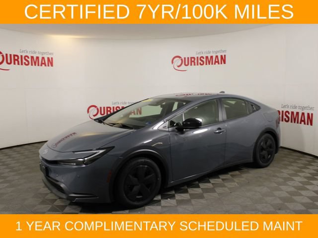 Used 2025 Toyota Prius LE FWD image 3